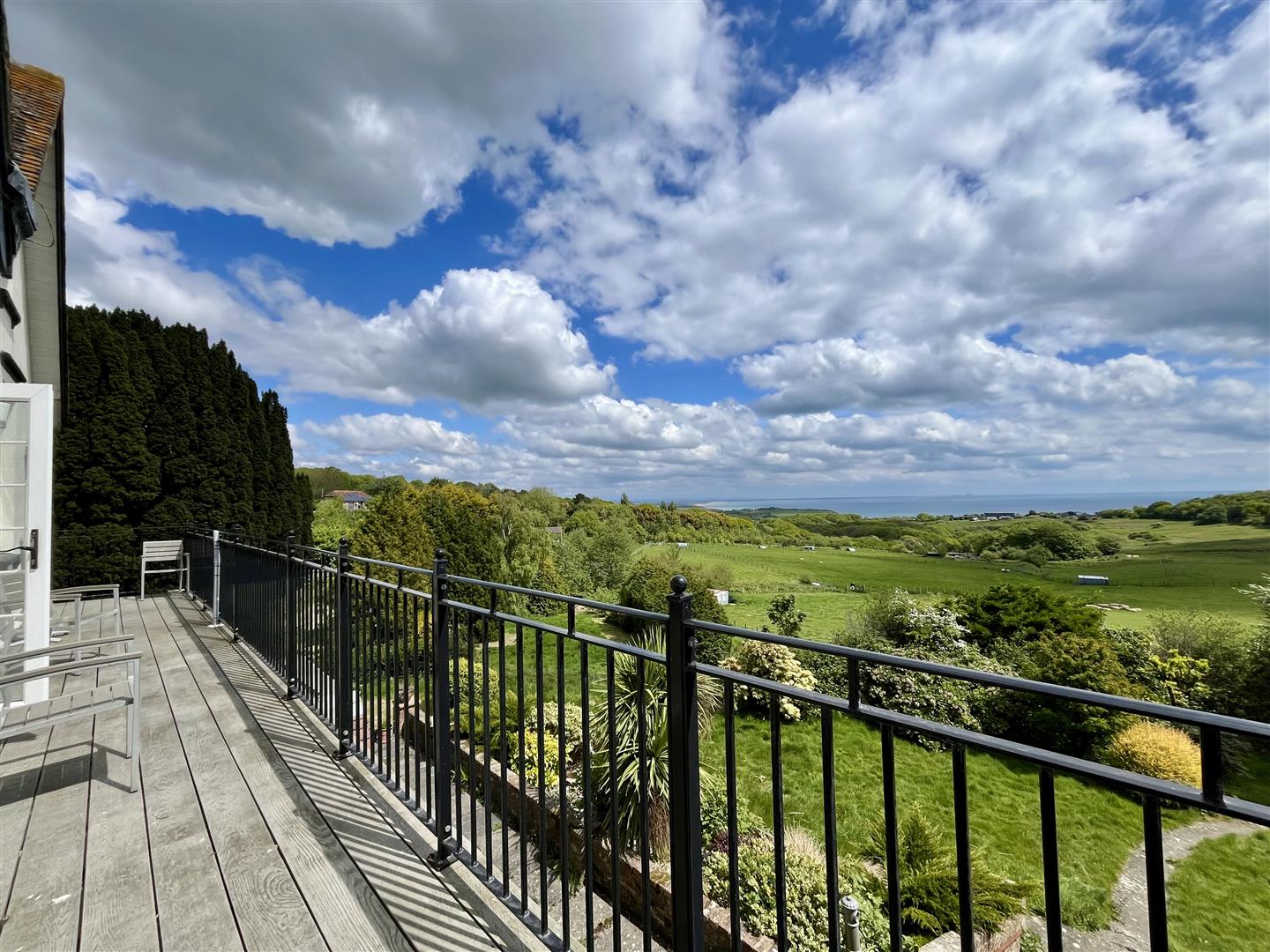 Warren Road, Fairlight